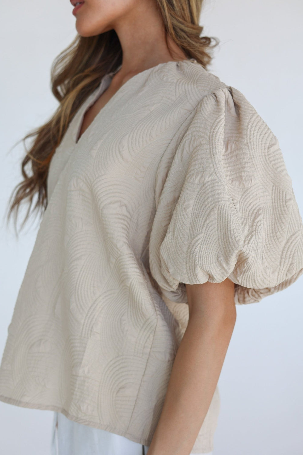 Onda Textured Puff Sleeve Blouse - Bacio & Co.