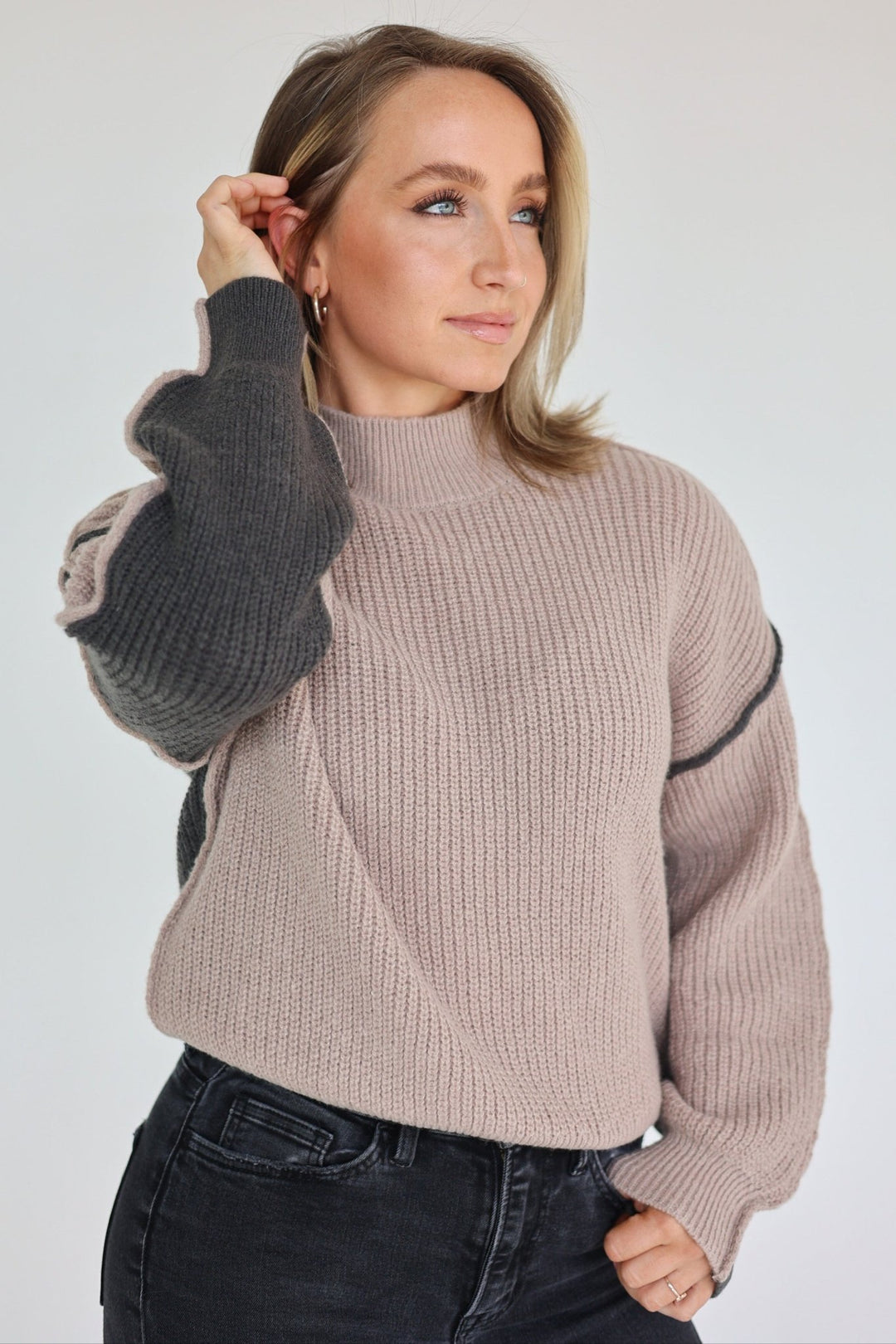 Terra Colorblock Relaxed Knit Sweater - Bacio & Co.